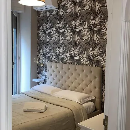 Bed & Breakfast Partenopeo Naples